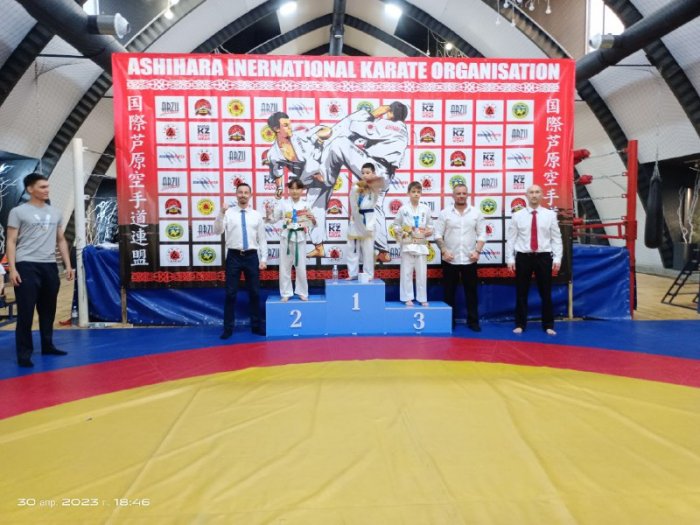 Актауские спортсмены завоевали шесть медалей и кубок на республиканском турнире по ашихара-карате