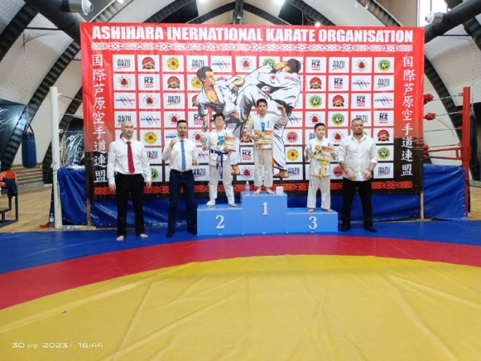 Актауские спортсмены завоевали шесть медалей и кубок на республиканском турнире по ашихара-карате