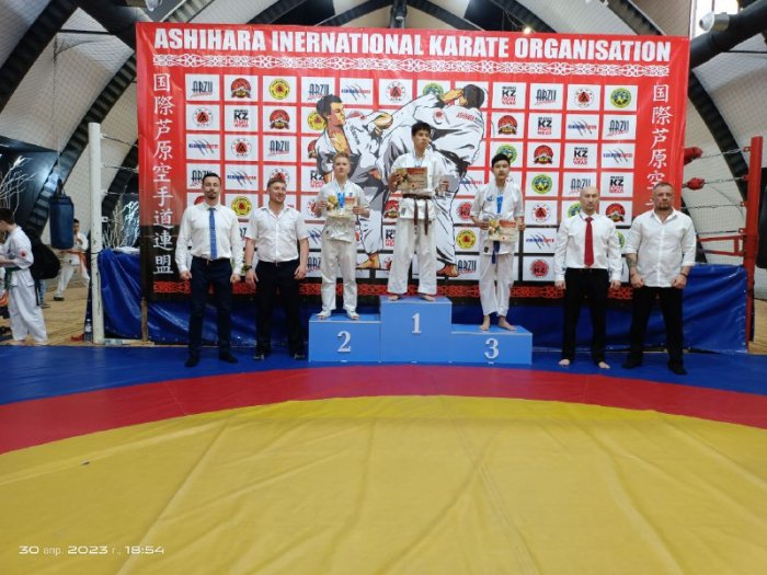 Актауские спортсмены завоевали шесть медалей и кубок на республиканском турнире по ашихара-карате