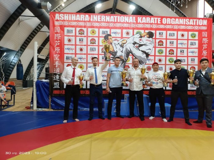 Актауские спортсмены завоевали шесть медалей и кубок на республиканском турнире по ашихара-карате