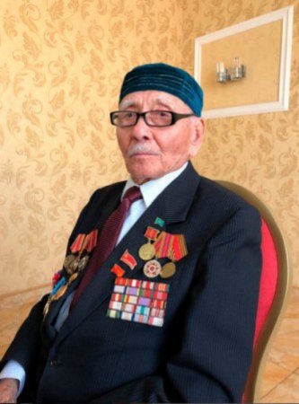 Токаев присвоил двум ветеранам ВОВ звание "Халық қаһарманы"