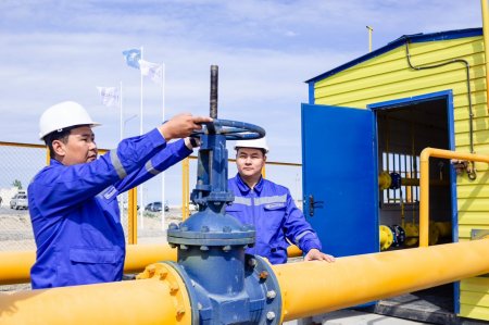 Новый газопровод высокого давления запустили в Актау: газ появится на базах отдыха и в курортной зоне