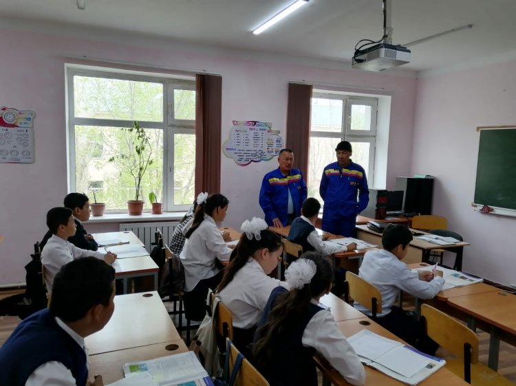 Безопасность превыше всего: энергетики АО «МРЭК» рассказали школьникам о важности соблюдения правил электробезопасности