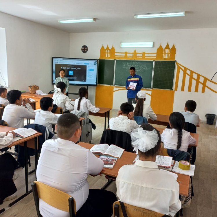 Безопасность превыше всего: энергетики АО «МРЭК» рассказали школьникам о важности соблюдения правил электробезопасности