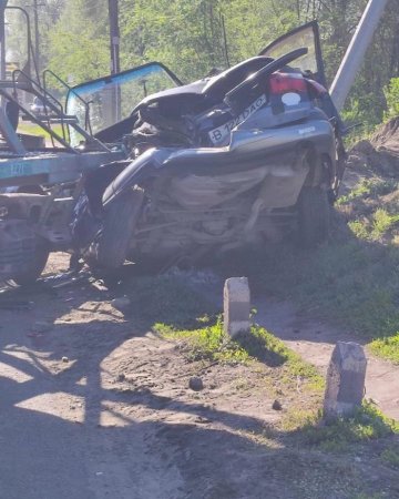 Поезд наехал на два автомобиля на станции Алматы