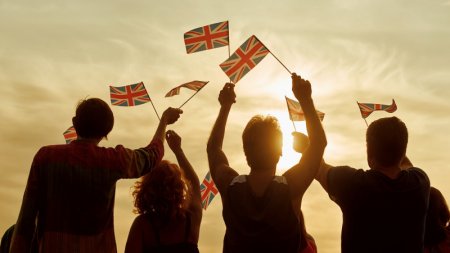 Великобритания ужесточает визовые правила из-за рекордной иммиграции