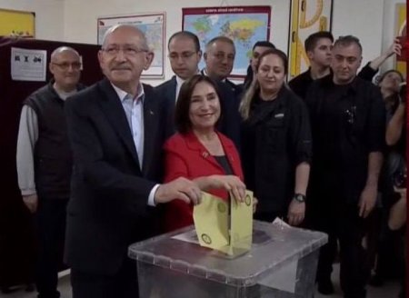 Как Эрдоган и его оппонент Кылычдароглу проголосовали во втором туре выборов