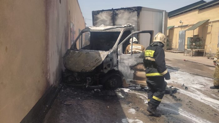 Четыре автомобиля сгорели в Мангистау за неделю