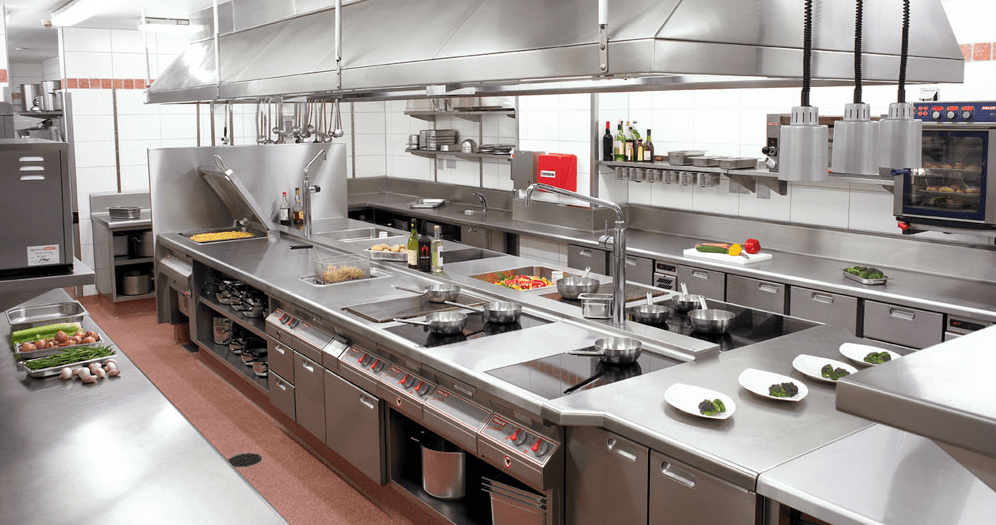 Как оборудовать кухню в небольшом ресторане, чтобы в ней было все необходимое?