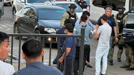 О задержаниях на "Алтын Орде" заявили СМИ
