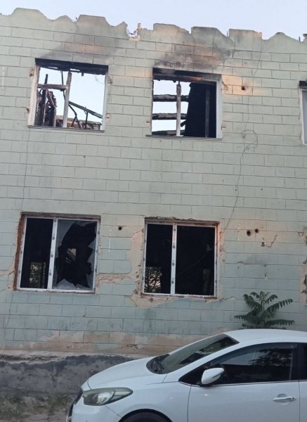 Судьба заброшенного здания волнует жителей 3 микрорайона Актау