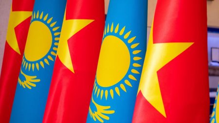 Казахстанцы смогут летать во Вьетнам без визы