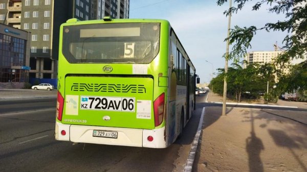 Пассажиры из Актау пожаловались на автобус без огнетушителя