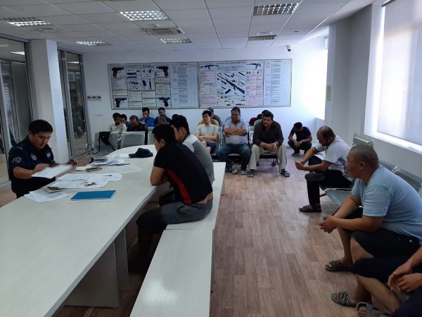 Почти 250 нелегалов выявили полицейские Мангистау за три дня