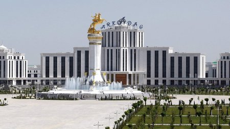 В Туркменистане открыли город Аркадаг, названный в честь Гурбангулы Бердымухамедова