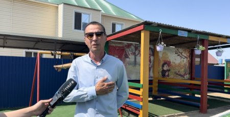 Трехлетней девочке оторвало палец в детсаду Атырау: родители отказались от претензий