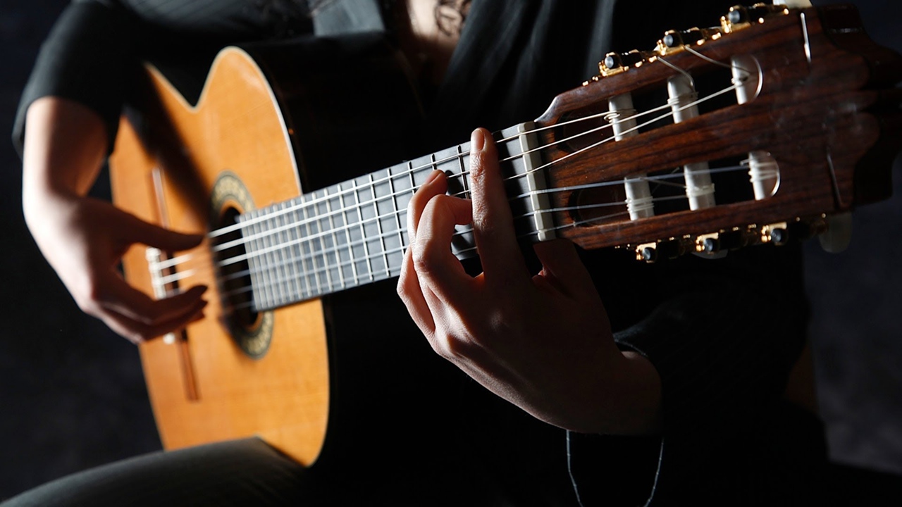 Как правильно научиться игре на гитаре новичку?