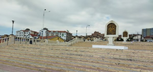 Кто приведёт в порядок набережную Актау