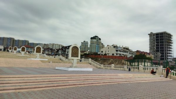 Кто приведёт в порядок набережную Актау