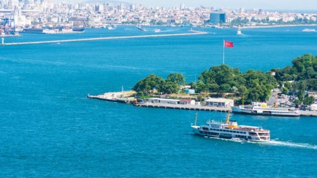 Сейсмологи предупредили об угрозе катастрофического землетрясения в Стамбуле 