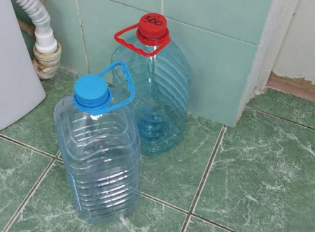 Пациенты детской инфекционной больницы в Актау второй день без воды