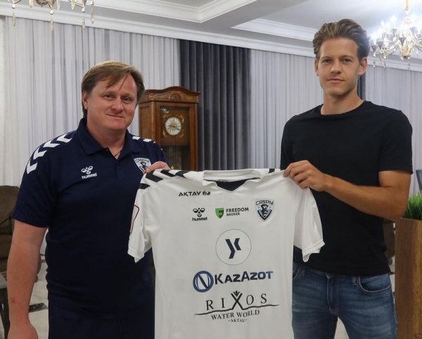 С кем подписал контракт актауский «Каспий»