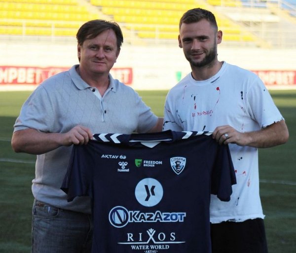 С кем подписал контракт актауский «Каспий»