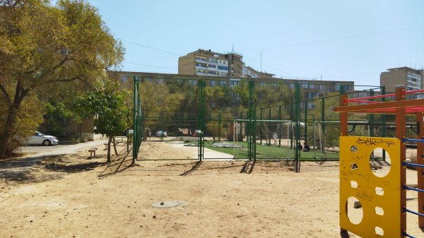 «Реабилитация» футбольного поля затянулась в Актау