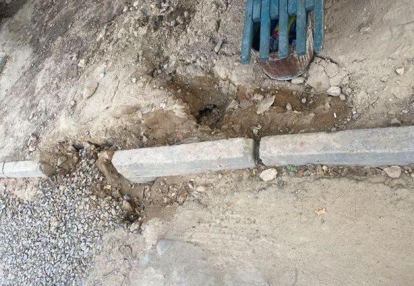 Благоустройство требуют жители в центре Актау