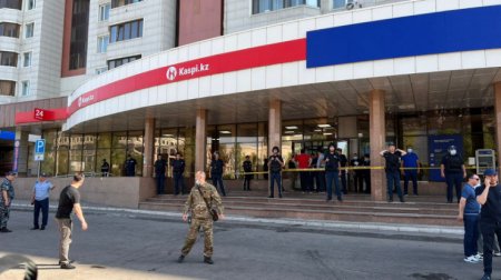 Захватчик заложников в Kaspi в Астане признан вменяемым - полиция