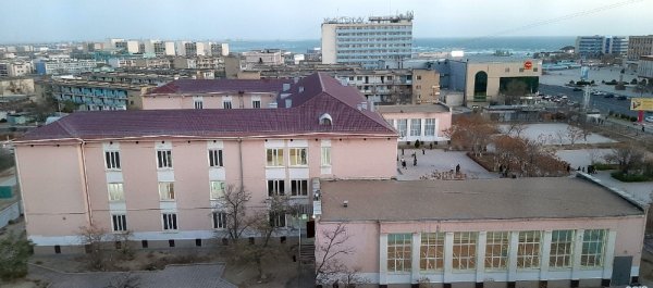 Вернуть школе здание колледжа просят родители учащихся в Актау