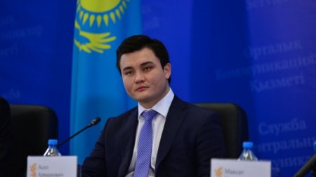 Асет Иргалиев стал помощником Президента