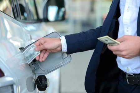 Отмена транспортного налога: на сколько вырастут цены на бензин
