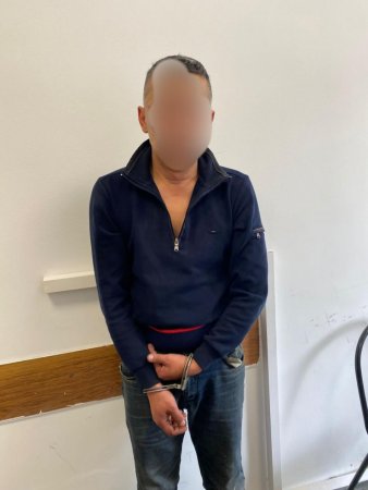 Подозреваемого в убийстве матери и детей задержали в Алматинской области