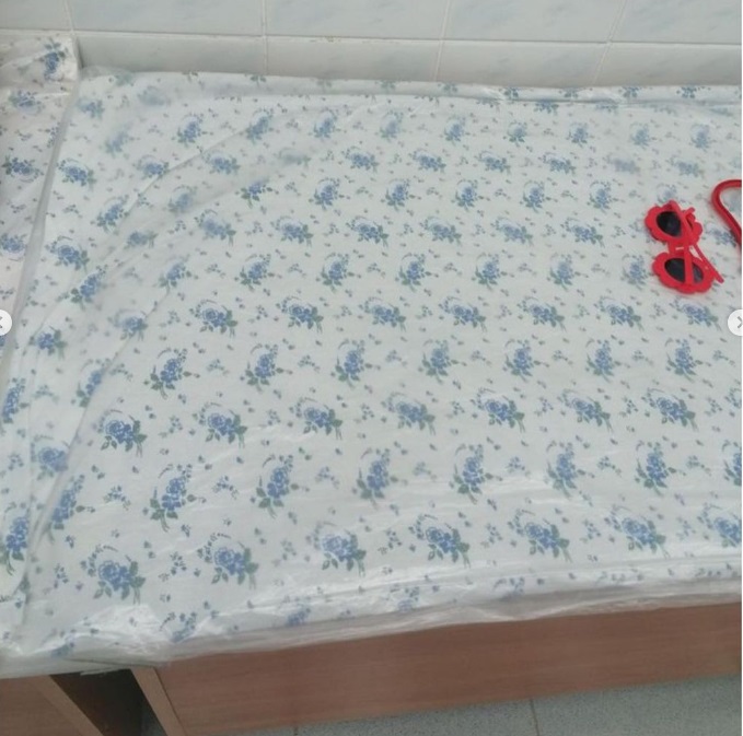 Нет даже подушек: жительница Актау пожаловалась на условия в дневном стационаре детской больницы