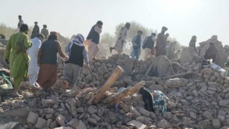 Мощное землетрясение в Афганистане: погибли не менее 120 человек