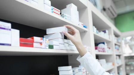 Наценки доходят до 120 процентов - депутат возмутился ценами на лекарства в аптеках