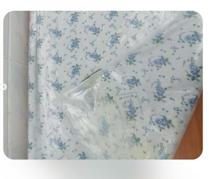 Нет даже подушек: жительница Актау пожаловалась на условия в дневном стационаре детской больницы