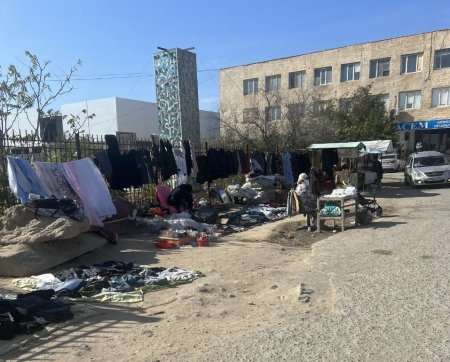 Стихийная торговля и никакого контроля