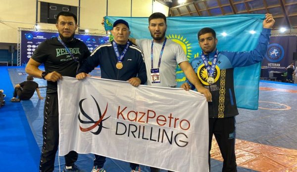 Ветераны по борьбе из Актау стали призёрами чемпионата мира