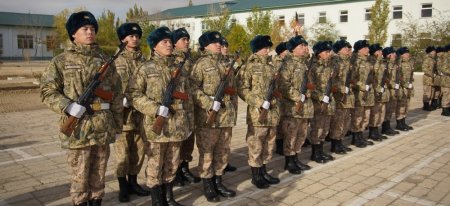 В Бейнеу более 100 солдат и матросов приняли военную присягу