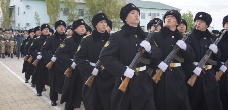 В Бейнеу более 100 солдат и матросов приняли военную присягу