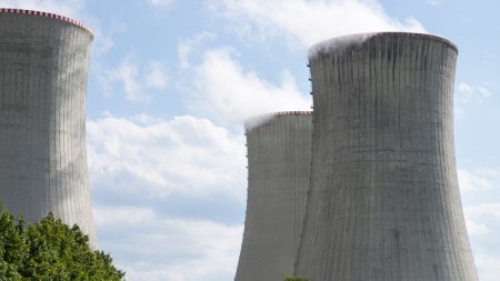 Казахстан приостановил рассмотрение заявок на строительство АЭС - Саткалиев 