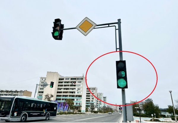 Для кого устанавливают светофоры в Актау? Мнение водителей
