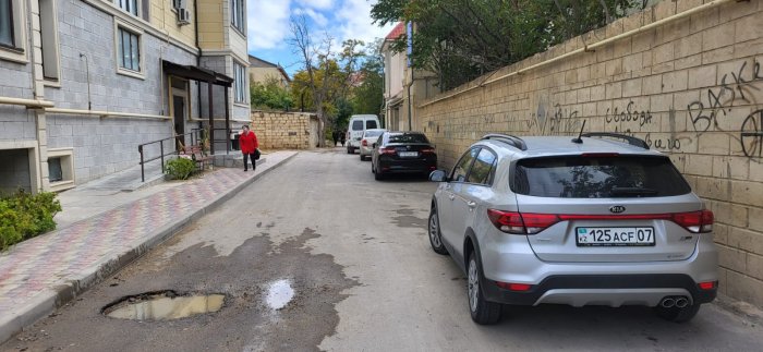 Жители дома №120 в 3 микрорайоне возмущены соседством с наркологической клиникой