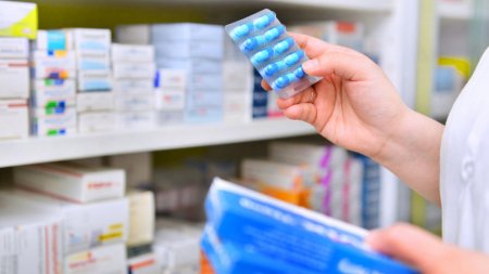 Насколько вырастут цены на лекарства в 2024 году, рассказали в КГД 