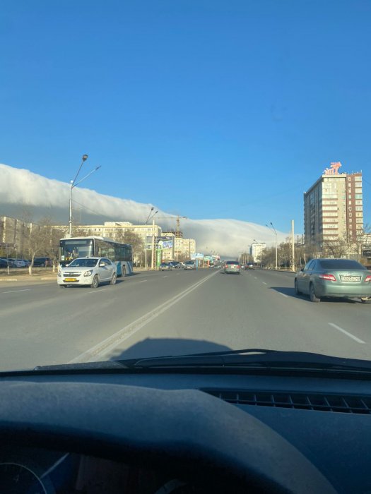 «Божественное одеяло»: необычные облака удивили жителей Актау