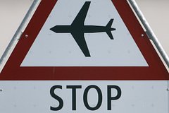 Норвегия запретила посадку российскому самолету с умирающим мужчиной