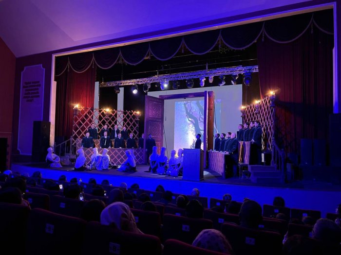 В Актау начались гастроли драматического театра имени Мухтара Ауэзова