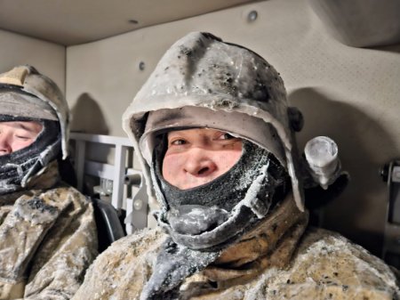 Пожарные обледенели после выезда в минус 40 градусов в Акмолинской области